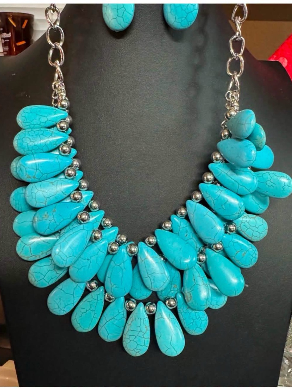 paparazzi Vibrant Turquoise Teardrop Statement Necklace